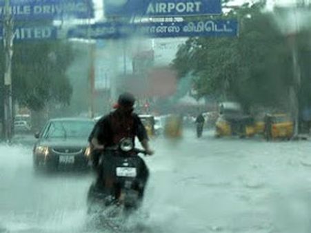 நிலம் புயல்-அலுவலகம் சென்றோர் உடனே வீடு திரும்ப சென்னை மாநகராட்சி அறிவிப்பு