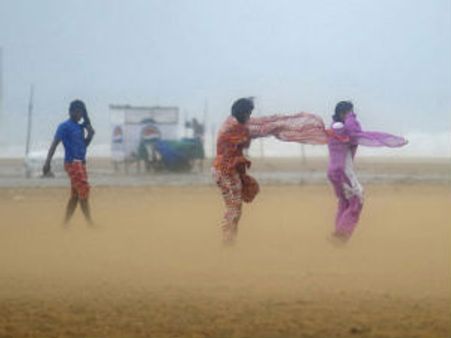 வெறும் காத்தோட தப்பிச்சோம்.. நிம்மதியில் சென்னை: மழை பெய்யாததற்கு என்ன காரணம்?