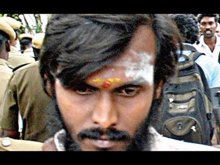 குற்றம் புரிந்தவன் வாழ்க்கையில்... செய்த தவறை எண்ணி கண்ணீர் சிந்தும் மனோகரன்!