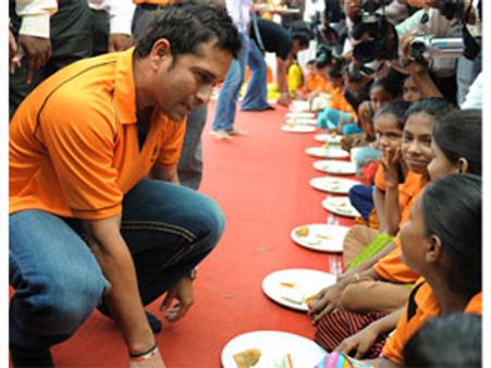 சமையலிலும் சளைத்தவர் இல்லையாம் சச்சின் டெண்டுல்கர்!