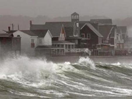 சான்டி புயலால் நியூயார்க்கில் 'திருட்டு சண்டியர்களின்' கொட்டம் குறைந்தது!