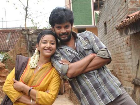 தீபாவளி வந்தாச்சு…. வீட்டுக்காரர் கிட்ட என்ன கேட்டு வாங்கலாம்?