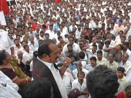 சி.பி.எஸ்.சி பாடப்புத்தகத்தில் நாடார்களுக்கு எதிரான கருத்து: நாகர்கோவிலில் வைகோ போராட்டம்