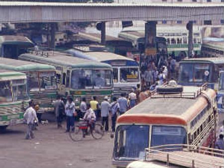 தீபாவளி... பஸ்ஸைப் புடி மாப்ளே வெரசா ஊர் போய்ச் சேரனும்!