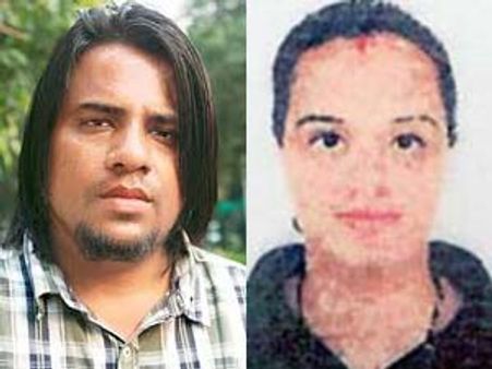 ஒரு தம்பதி.. 2 லட்சம் பேர்.. ரூ. 493 கோடி 'ஸ்வாஹா'.. 94 வங்கி கணக்குகள், 13 போலி பெயர்கள்!!