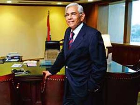 2ஜி ஸ்பெக்ட்ரம்: ரூ.1.76 லட்சம் கோடி இழப்பு என்பது சரியா வினோத் ராய்?