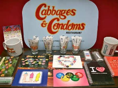 முட்டைகோஸ் பொறியலும்.. மூனு பாக்கெட் 'காண்டமும்', ப்ளீஸ்!