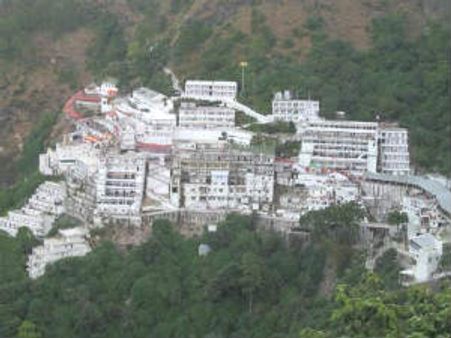 கசாப் மரணத்திற்கு பழி: வைஷ்ணோ தேவி கோவிலை தகர்க்கப் போவதாக லஷ்கர் இ தொய்பா மிரட்டல்