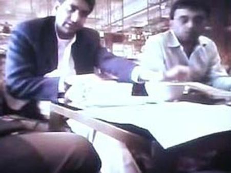 தொழிலதிபர் நவீன் ஜின்டாலிடம் ரூ 100 கோடி கேட்டு மிரட்டியதாக ஜீ டிவி நிருபர்கள் கைது!