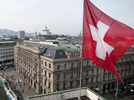 சுவிஸ் வங்கிகளில் ரூ.5 கோடிக்கு மேல் பணம் பதுக்கியோர் மீது வழக்கு: வருமான வரித்துறை