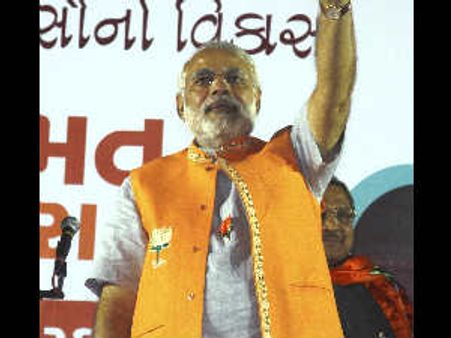 24 மணி நேரமும் சுறுசுறுப்பாக செயல்படும் மோடியின் 'போர்ப்படைத் தளபதிகள்'-117 சீட்களுக்கு குறி!