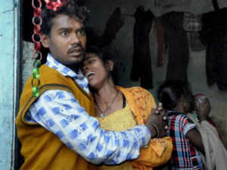 டெல்லியில் பரிதாபம்- வீட்டு சுவர் இடிந்து 5 குழந்தைகள் பலி