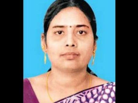 17 வயது மாணவனுடன் ஓடி பரபரப்பை ஏற்படுத்திய ஆசிரியை... மார்ச் பரபரப்பு!