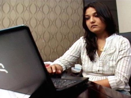 டெல்லி பலாத்காரம் எதிரொலி... இரவில் வேலை பார்க்க அஞ்சும் கால் சென்டர் பெண்கள்