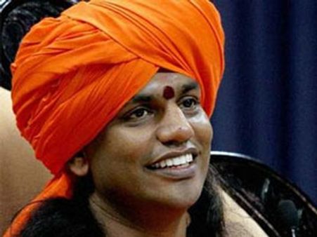 பிடதியிலிருந்து வெளியேறுங்க நித்தியானந்தா... கன்னட அமைப்பு போராட்டம்