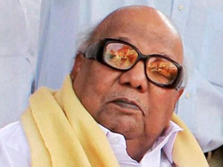 எம்ஜிஆர் இருந்தபோதே தன்னை முதல்வராக்க ராஜீவுக்கு கடிதம் எழுதியவர் ஜெயலலிதா: கருணாநிதி