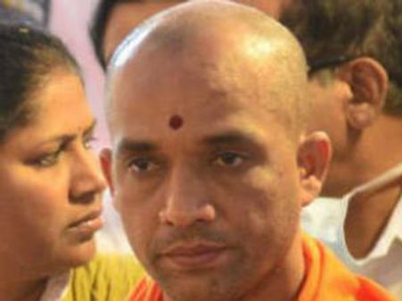 சென்னை ஐஐடியில் தங்கப் பதக்கம்! கர்நாடகாவில் மடாதிபதியாக பொறுப்பேற்பு!