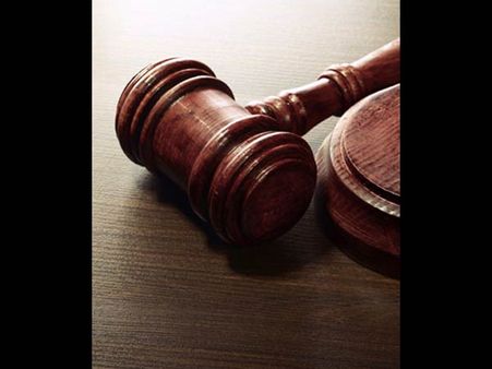 டெல்லி பலாத்கார வழக்கில் கைதான ஒருவன் மைனர் - சிறார் நீதிமன்றம் அறிவிப்பு