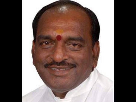 தமிழன் தயாரித்து, நடித்த விஸ்வரூபத்தை தமிழகத்தில் திரையிட முடியாதது அவமானம்: பொன். ராதாகிருஷ்ணன்