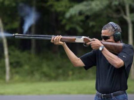 'சுட்டுச் சுட்டு' விளையாடிய ஒபாமா... ஹாபி என்று விளக்கம்!