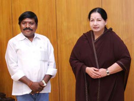 ஜெயலலிதாவுடன் மேலும் ஒரு தேமுதிக எம்.எல்.ஏ. சந்திப்பு-விஜய்காந்துக்கு டென்சன்.. டென்சன்!