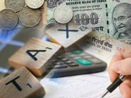 வருமான வரியில் மாற்றம் இல்லை: ஆண்டுக்கு ரூ. 2,000 மட்டும் குறையும்!