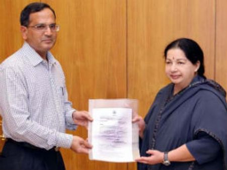 தமிழக அரசின் ஆலோசகர் பதவியிலிருந்து மாஜி தலைமை செயலாளர் சாரங்கி திடீர் நீக்கம்