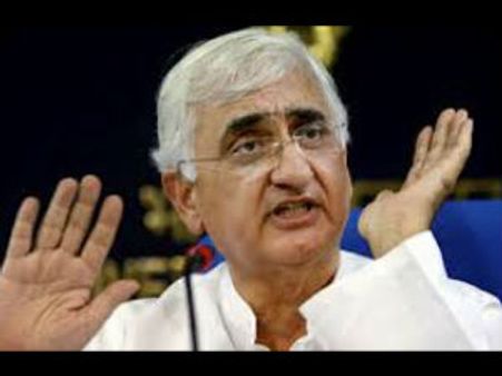 இலங்கை விவாதம்: சல்மான் குர்ஷித்தின் 'எரிச்சல்' பேச்சு- தமிழக எம்.பிக்கள் கூட்டாக வெளிநடப்பு