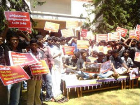 இலங்கை விவகாரம்: லயோலா கல்லூரி மாணவர்கள் உள்ளிருப்பு பேராட்டம்