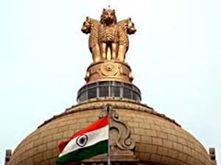 இனி ஐ.ஏ.எஸ். தேர்வை தமிழில் எழுத முடியாது: தமிழக மாணவர்கள் கொதிப்பு