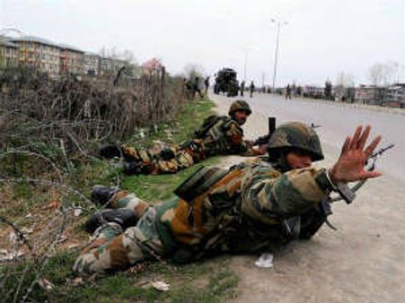 ஸ்ரீநகரில் கிரிக்கெட் வீரர்கள் போல் வந்த தீவிரவாதிகள், பல உயிரைக் காத்த பந்த்