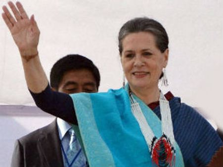 சோனியா காந்தி புதிய சாதனை: காங்கிரஸ் தலைவராக 15 ஆண்டுகள் நிறைவு