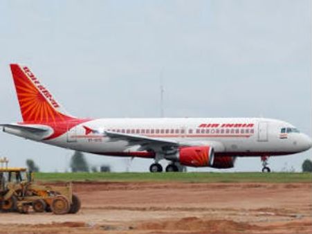 ஏர் இந்தியாவில் தொடரும் சம்பள பிரச்சினை: விமானிகள் கூட்டமைப்பு இன்று  ஆலோசனை
