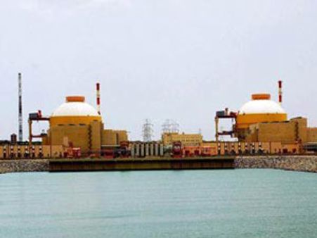 கூடங்குளம் அணு உலையில் இருந்து வெளியேறும் நச்சுப் புகை… 3 வது கட்ட போராட்டம் அறிவிப்பு