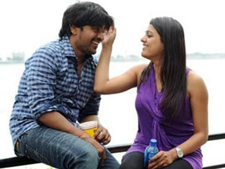 என் ஒவ்வொரு விரலும் உன் இதயம் வருடும்...!