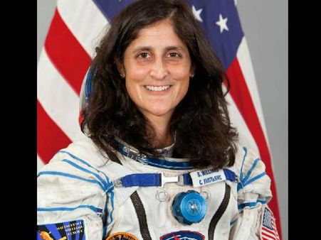 டெல்லி வந்தார் சுனிதா வில்லியம்ஸ்: விண்வெளிக்கு சமோசா எடுத்துச் சென்றாராம்