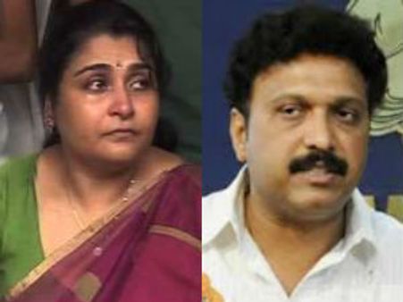 அடித்தார், கள்ளத் தொடர்பு வைத்தார்... மனைவி புகாரால் ராஜினாமா செய்த கேரள அமைச்சர்