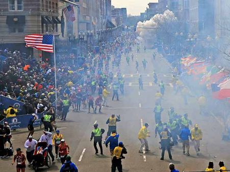 பாஸ்டன் குண்டுவெடிப்பு: சவூதி வாலிபரிடம் எஃப்.பி.ஐ. விசாரணை, அபார்ட்மென்ட்டில் சோதனை