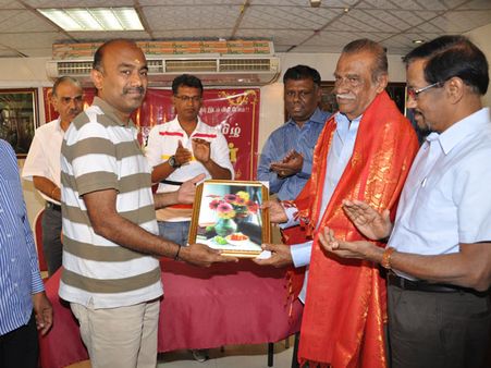 துபாயில் வான‌லை வ‌ள‌ர்த‌மிழ் அமைப்பின் 8வது ஆண்டு தொட‌க்க‌ விழா