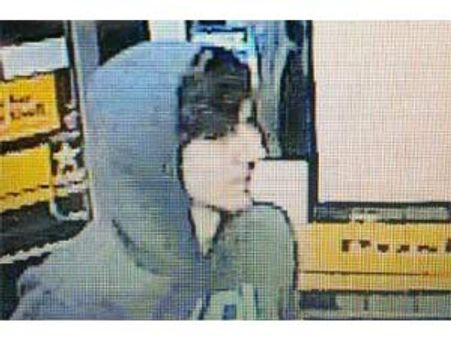 பாஸ்டன் குண்டுவெடிப்பு: 2வது தீவிரவாதி போலீஸ் துப்பாக்கிச்சூட்டில் படுகாயம்- கைது