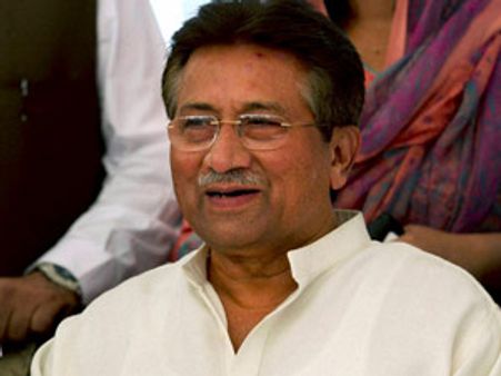 பெனாசிர் கொலை வழக்கு: பயங்கரவாத தடுப்பு நீதிமன்றத்தில் முஷாரப் ஆஜர்!