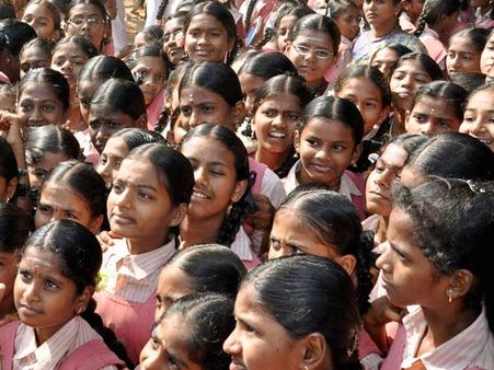 10 மொபைல் கவுன்சிலிங் வேன்கள்: மாணவர்களின் மன அழுத்தத்தை போக்க பள்ளிக் கல்வித்துறை புதிய திட்டம்