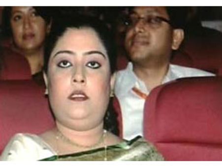 சாரதா சிட்பண்ட் மோசடியில் சிக்கிய 'நம்.2 தேப்ஜனி' சரணடைய விரும்பினாராம்...