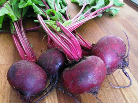 உயர் ரத்த அழுத்தம் இருக்கா? பீட்ரூட் ஜூஸ் குடிங்களேன்!