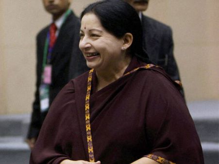 பௌர்ணமிக்குள் மீண்டும் தமிழக அமைச்சரவை மாற்றம்?: கலக்கத்தில் அமைச்சர்கள்