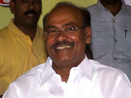 ராமதாஸுக்கு பை பாஸ் ஆபரேஷன் முடிந்து நலமாக உள்ளார்: யாரும் சந்திக்க வர வேண்டாம்- பாமக