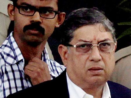 ஸ்பாட் பிக்ஸிங் விவகாரம்: சீனிவாசனுக்கு தமிழக வாசகர்கள் ஆதரவு கர்நாடகம், பிற பகுதிகளில் எதிர்ப்பு