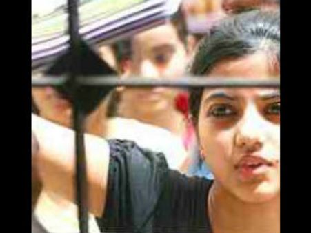 எஸ்எஸ்எல்சி தேர்வு முடிவுகள் - மாணவிகள் அபார சாதனை - முதலிடம் பெற்ற 9 பேருமே மாணவிகள்!!