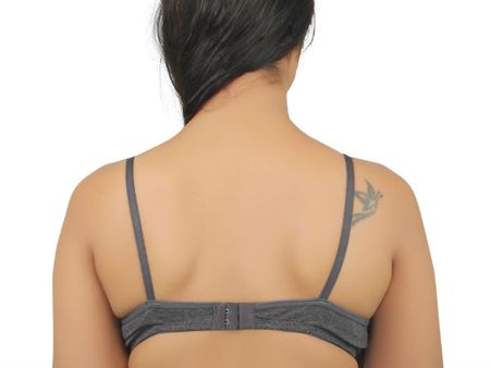 சங்கம் அமைத்து 'பிரா'ப்ளங்களைத் தீர்க்கும் அமெரிக்கப் பெண்கள்!