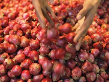 கேட்டாலே கண்ணுல தண்ணி வருது...: சாம்பார் வெங்காயம் கிலோ ரூ. 110